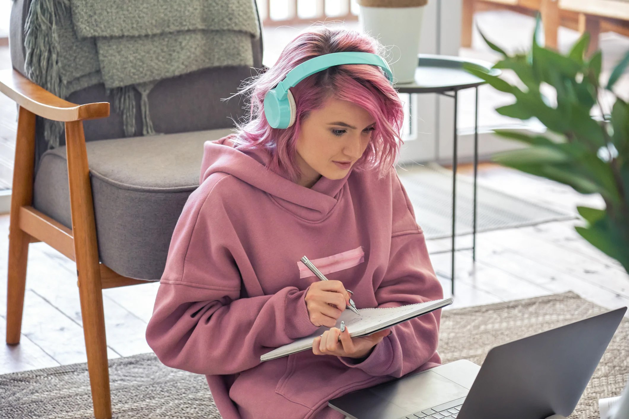 People prefer to learn new things online, Ciphr survey shows